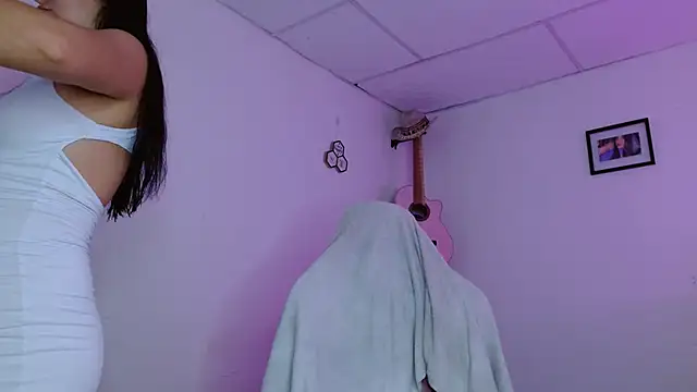 Dakota bumm online show from November 2025 04:40:01 PM