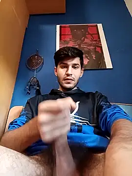 Snapshot of Esti02 chatting on October 2025 12:28:01 PM Esti02 online show from October 2025 12:28:01 PM