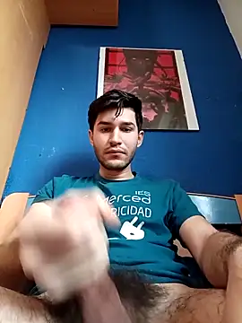 Esti02 online show from December 2025 10:28:02 AM