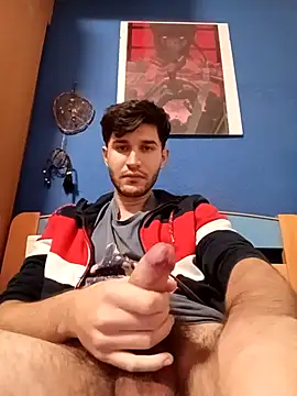 Snapshot of Esti02 chatting on December 2025 06:42:01 PM Esti02 online show from December 2025 06:42:01 PM