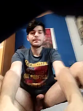 Snapshot of Esti02 chatting on November 2025 08:19:02 AM Esti02 online show from November 2025 08:19:02 AM