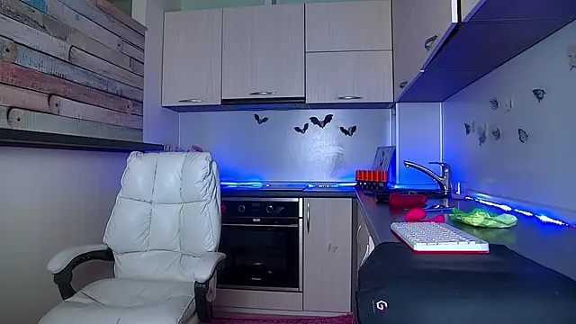 Snapshot of Skinny_Nally chatting on November 2025 01:17:01 AM Skinny Nally online show from November 2025 01:17:01 AM