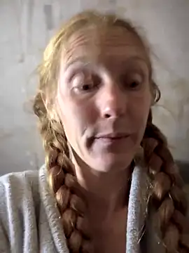 GoldenFlameGoddess online show from November 2025 02:48:02 AM