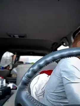 Snapshot of GoldenFlameGoddess chatting on December 2025 04:29:01 PM GoldenFlameGoddess online show from December 2025 04:29:01 PM