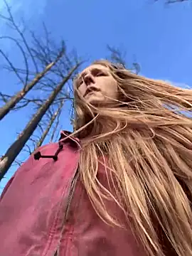 GoldenFlameGoddess online show from November 2025 04:07:02 PM