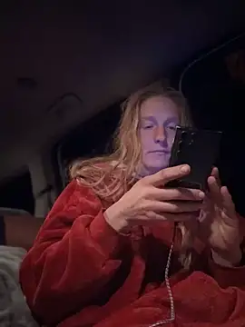 Snapshot of GoldenFlameGoddess chatting on February 2026 02:06:01 PM GoldenFlameGoddess online show from February 2026 02:06:01 PM