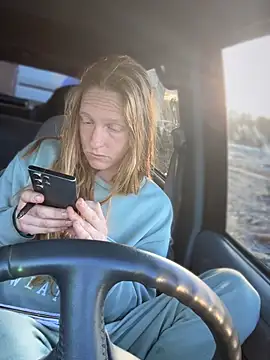 Snapshot of GoldenFlameGoddess chatting on January 2026 04:25:02 PM GoldenFlameGoddess online show from January 2026 04:25:02 PM