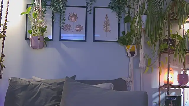 sunniedayz  online show from December 2025 02:52:01 PM