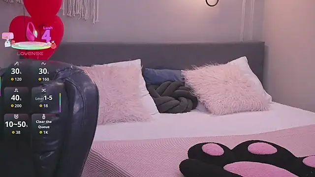 Molly Jons online show from March 2026 01:05:02 AM