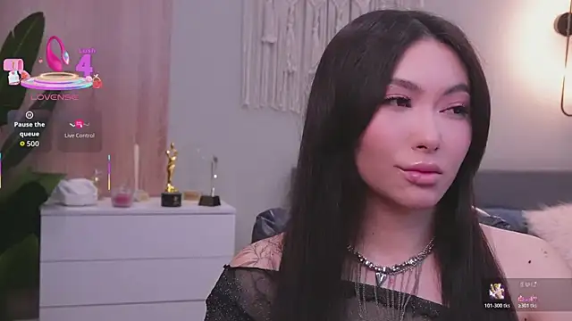 Molly Jons online show from March 2026 01:07:01 AM