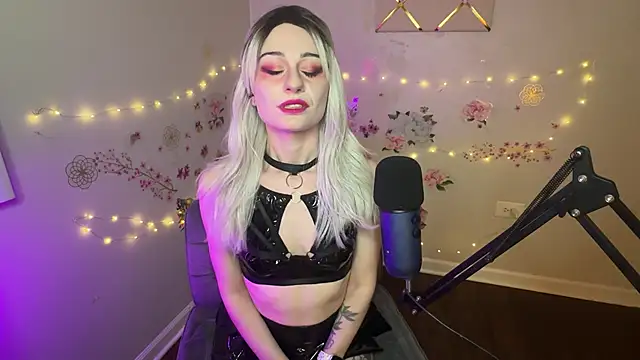 Starr1123 online show from April 2026 03:56:01 AM