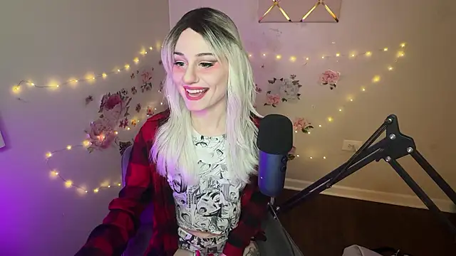 Starr1123 online show from March 2026 03:52:01 AM