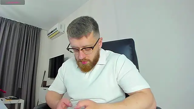 Findom guy online show from March 2026 03:02:01 PM