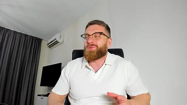 Findom guy online show from May 2026 04:38:01 PM