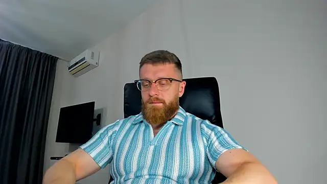Findom guy online show from April 2026 05:17:01 PM