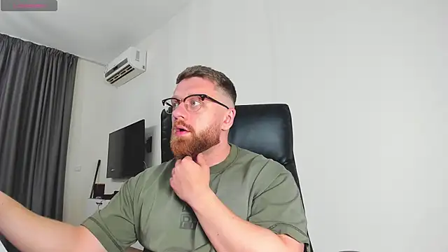 Findom guy online show from March 2026 05:46:02 PM