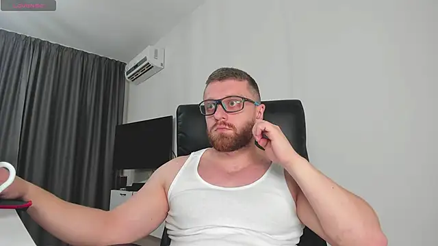 Findom guy online show from January 2026 04:32:01 PM