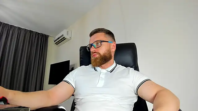 Findom guy online show from May 2026 06:28:01 PM