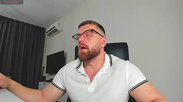 Findom guy online show from February 2026 06:04:01 PM