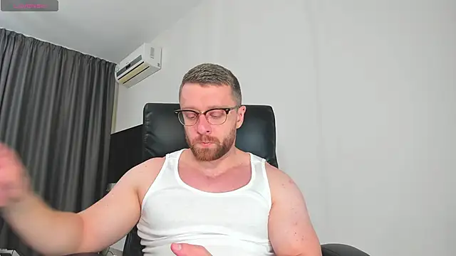 Findom guy online show from December 2025 04:41:02 PM