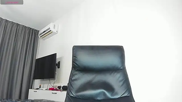 Findom guy online show from December 2025 08:04:02 PM