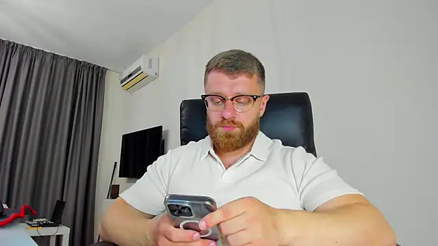 Findom guy online show from April 2026 02:23:02 PM