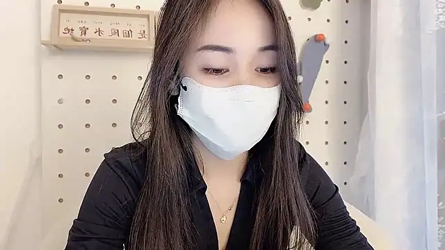 MIa59 online show from November 2025 12:32:02 AM