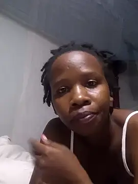 Queentesi online show from February 2025 06:01:02 PM