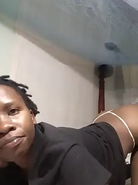 Queentesi online show from March 2025 05:52:02 PM
