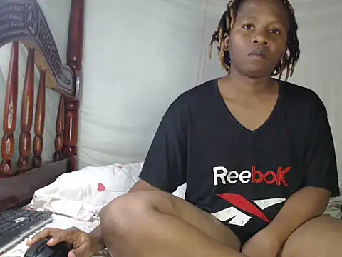 Queentesi online show from March 2026 10:32:01 PM