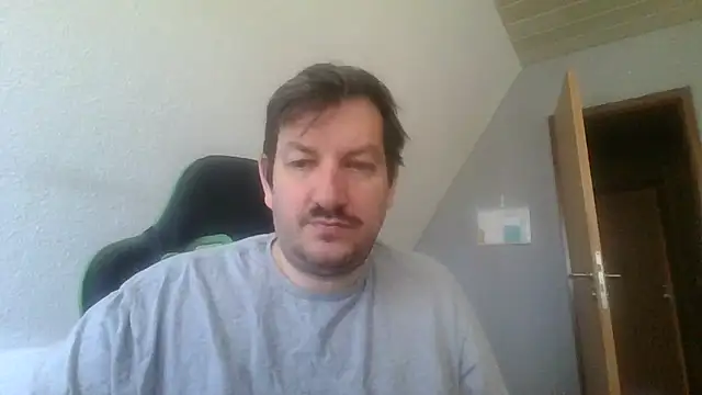 Snapshot of Golffahrer1982 chatting on October 2025 10:24:02 AM Golffahrer1982 online show from October 2025 10:24:02 AM