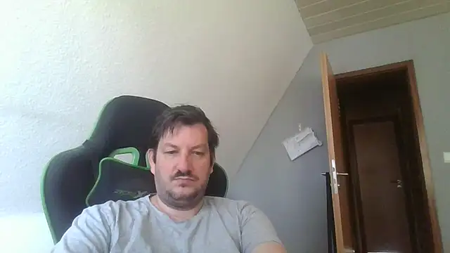 Snapshot of Golffahrer1982 chatting on June 2026 07:57:01 AM Golffahrer1982 online show from June 2026 07:57:01 AM