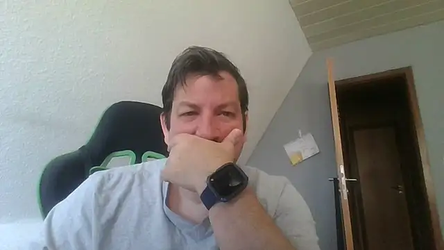 Snapshot of Golffahrer1982 chatting on June 2026 09:42:02 AM Golffahrer1982 online show from June 2026 09:42:02 AM