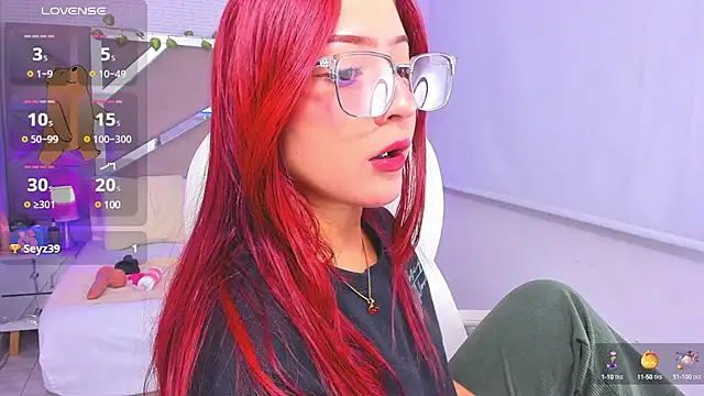 Zoe Lennoxx online show from February 2025 02:44:02 PM