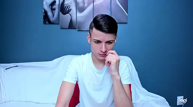 Snapshot of andboyfor6 chatting on December 2024 12:38:01 PM andboyfor6 online show from December 2024 12:38:01 PM