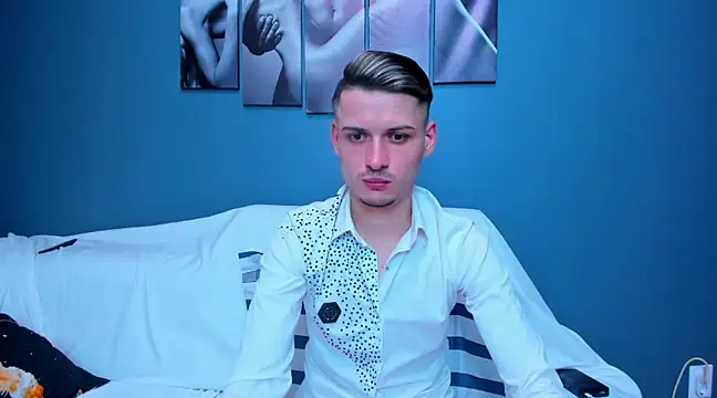 Snapshot of andboyfor6 chatting on February 2025 06:18:01 AM andboyfor6 online show from February 2025 06:18:01 AM