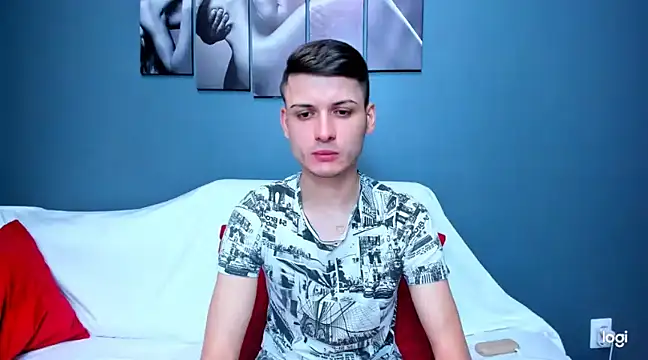 Snapshot of andboyfor6 chatting on December 2024 09:28:02 AM andboyfor6 online show from December 2024 09:28:02 AM