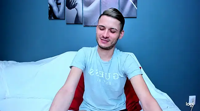 Snapshot of andboyfor6 chatting on January 2025 12:39:02 PM andboyfor6 online show from January 2025 12:39:02 PM