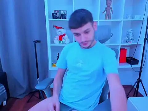 Snapshot of andboyfor6 chatting on December 2025 11:43:02 AM andboyfor6 online show from December 2025 11:43:02 AM