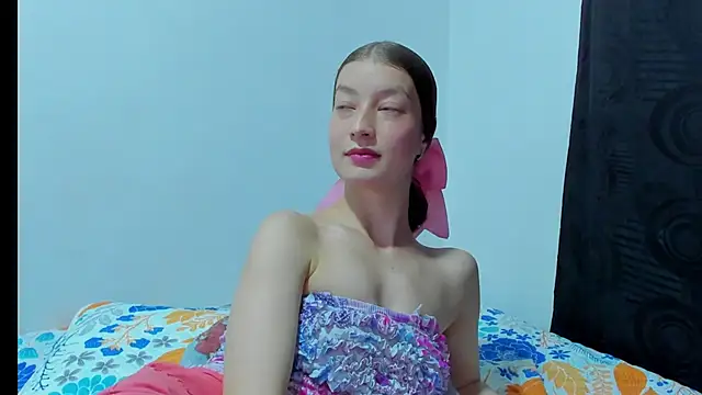 MiiaVolkova online show from April 2026 12:30:02 AM