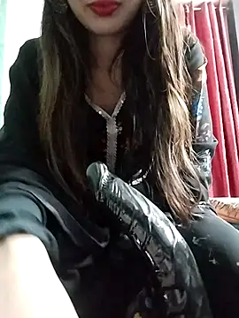 Snapshot of Noor_Darliing chatting on December 2025 03:28:02 PM Noor Darliing online show from December 2025 03:28:02 PM