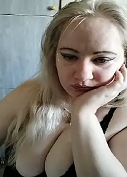 D Marinna online show from October 2025 07:54:01 AM