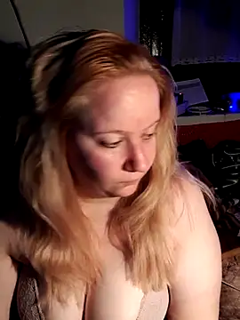 D Marinna online show from March 2026 05:39:02 PM