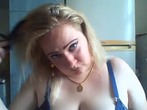 D Marinna online show from October 2025 08:57:02 AM