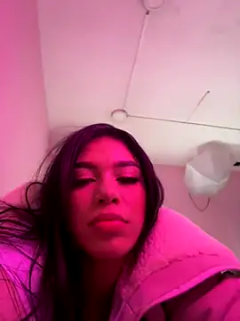 Sophiietaylor online show from September 2025 11:33:02 PM