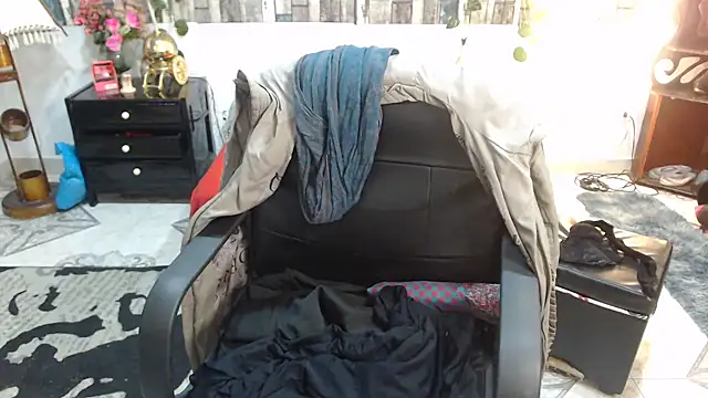 Snapshot of KarimaSarabe chatting on September 2025 09:54:02 PM KarimaSarabe online show from September 2025 09:54:02 PM