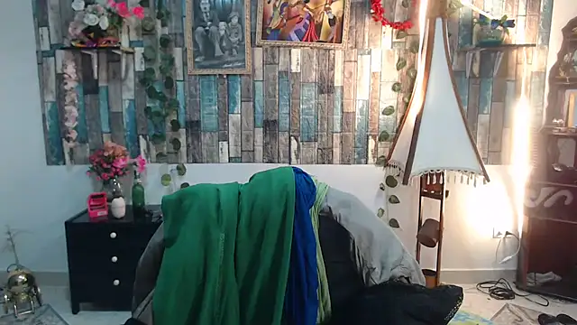 Snapshot of KarimaSarabe chatting on November 2025 08:41:02 PM KarimaSarabe online show from November 2025 08:41:02 PM