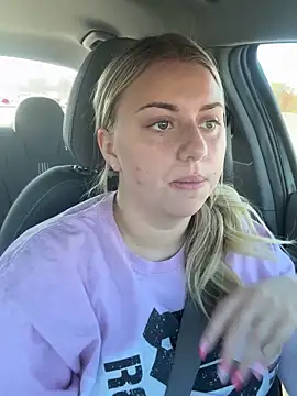 nicolesugarr online show from November 2025 07:07:01 PM