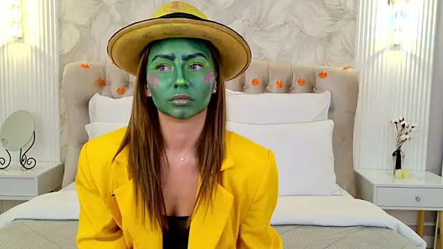 LilyRaisa online show from October 2025 05:48:01 AM