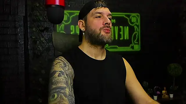 LexXHardy online show from November 2025 06:03:01 PM